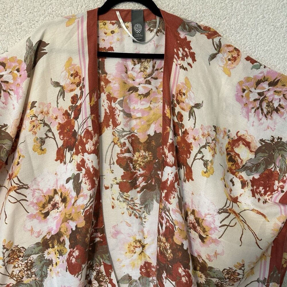 Vince Camuto Kimono Floral Roses Cover Up One Size fits Most - Picture 2 of 10